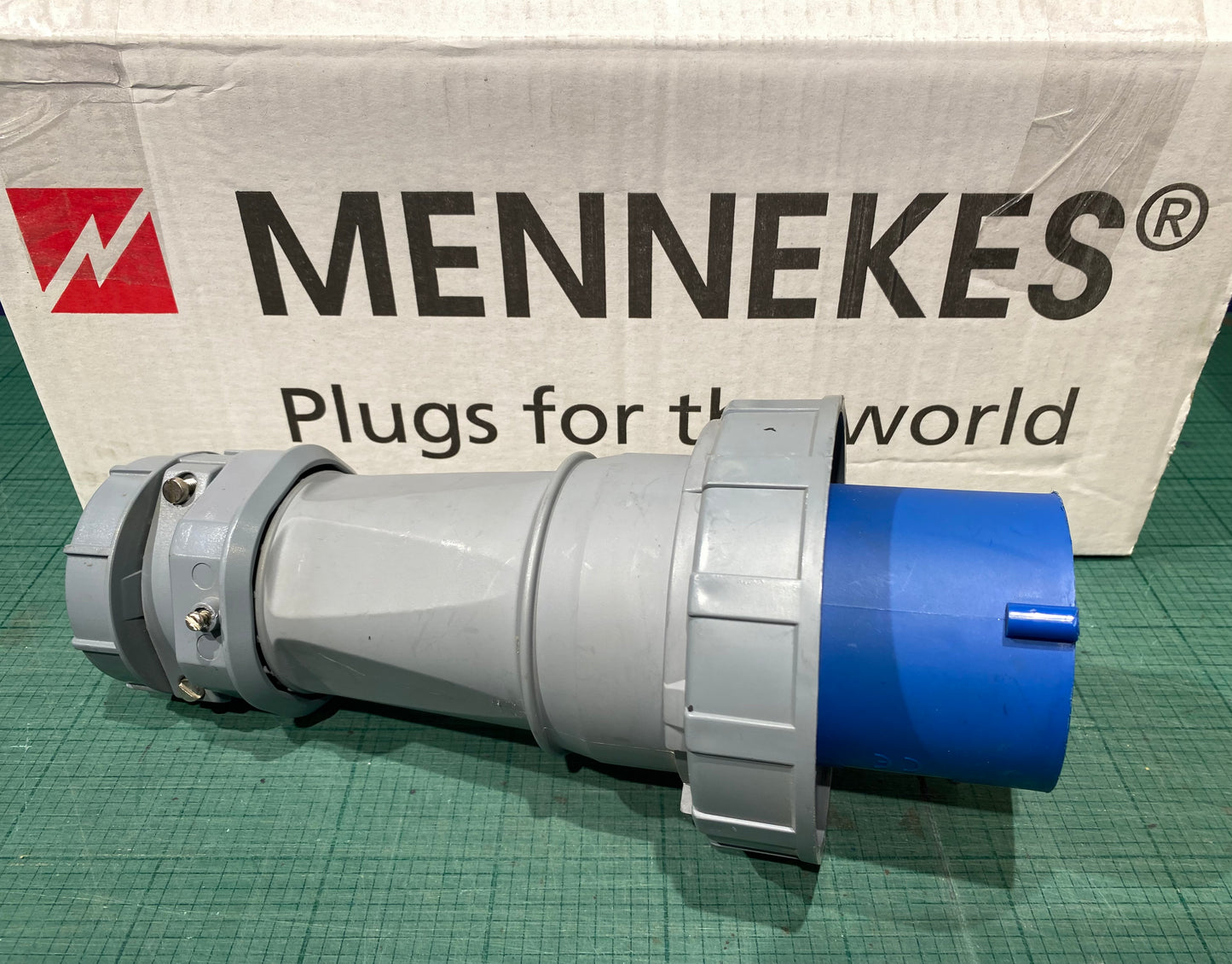 MENNEKES 125A 230V PLUG